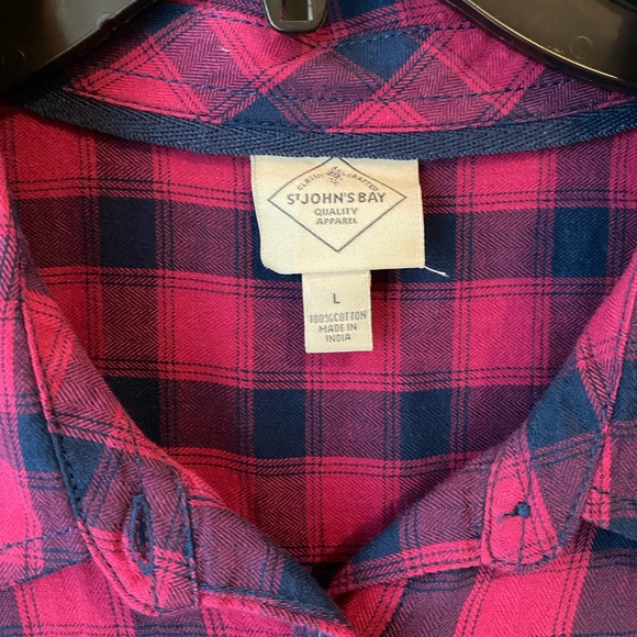 Like New! St. John’s Bay Size: Large - Picture 4 of 6